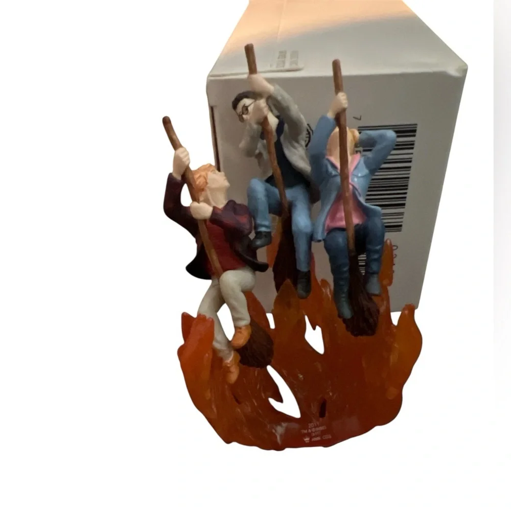 Hallmark Keepsake Harry Potter Fleeing the Fiendfyre Ornament‎ 2011
